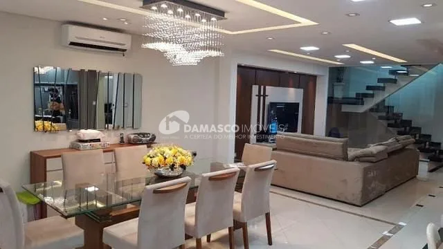 Sobrado à venda 3 Quartos, 3 Suites, 5 Vagas, 480M², Santa Paula, São Caetano do Sul - SP