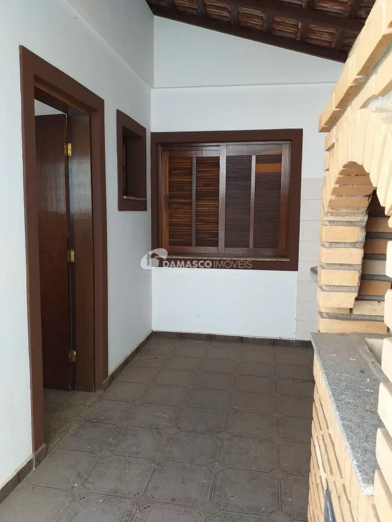 Sobrado à venda 3 Quartos, 1 Suite, 4 Vagas, 250M², Olímpico, São Caetano do Sul - SP