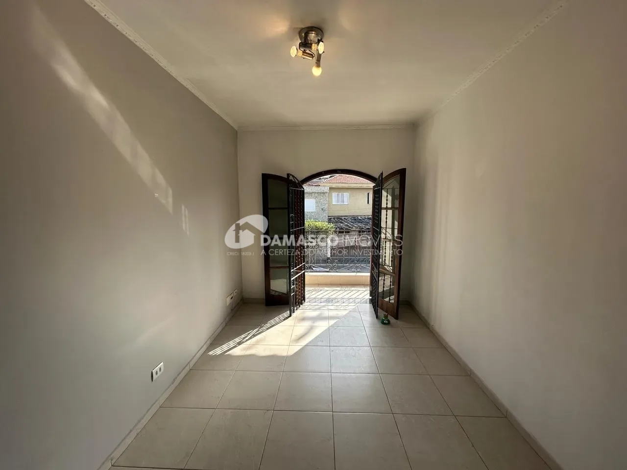 Sobrado para Venda 3 Quartos, 2 Suites, 5 Vagas, Mauá, São Caetano do Sul - SP