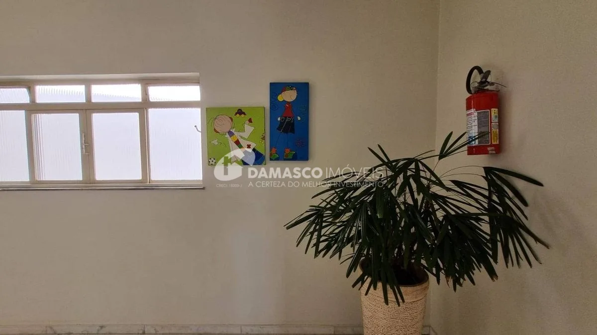 Sobrado à venda, 3 dorm (1suíte), 6 vagas, Olímpico