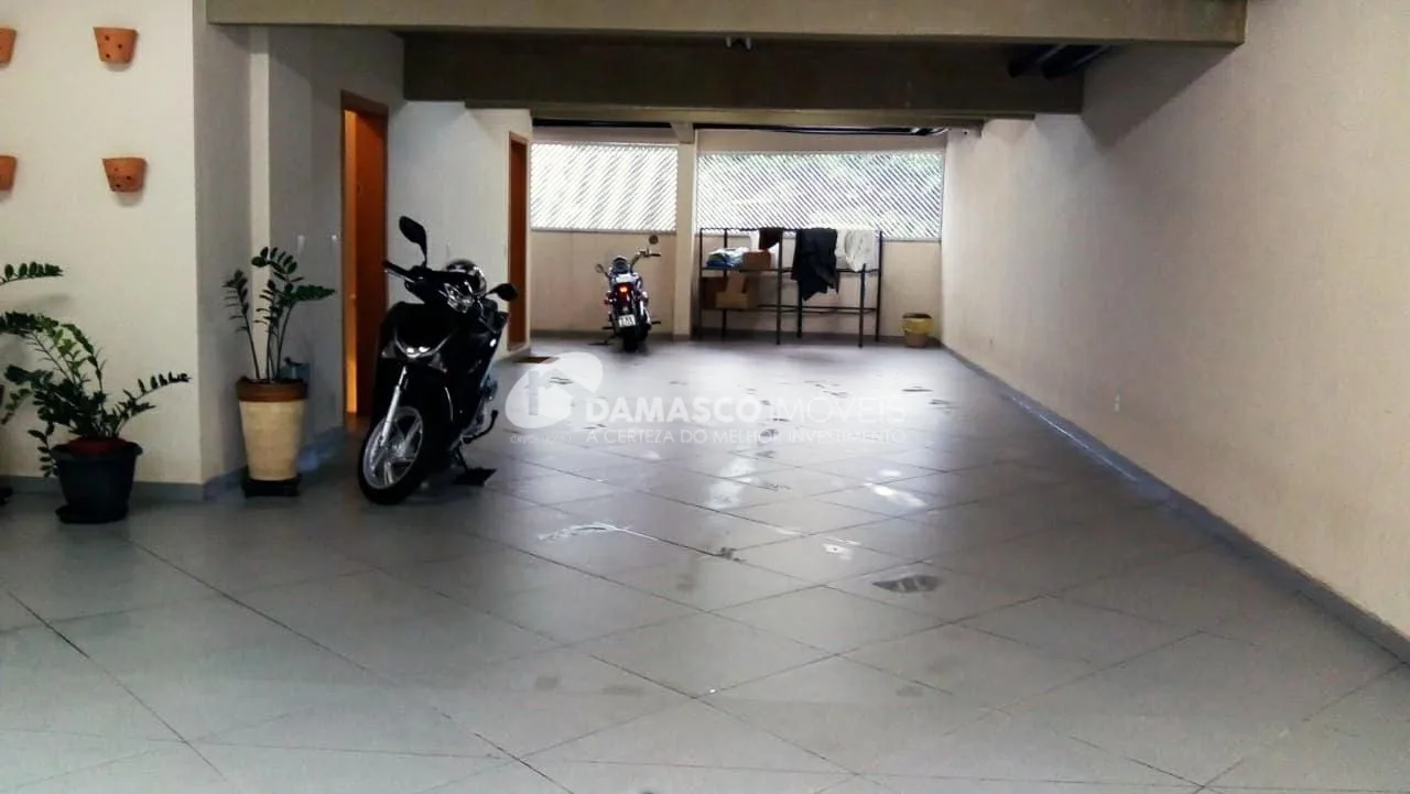 Sobrado à venda 3 Quartos, 3 Suites, 6 Vagas, 390M², Santa Maria, São Caetano do Sul - SP