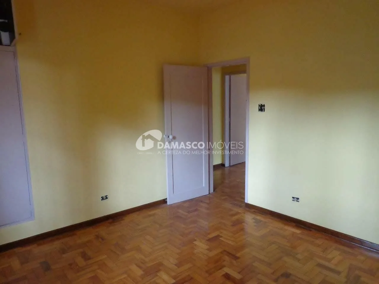 Sobrado à venda 2 Quartos, 1 Vaga, 178M², Campestre, Santo André - SP