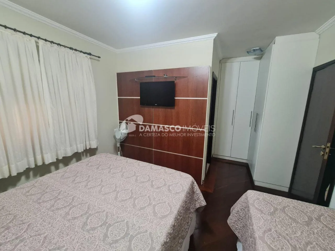Casa à venda 3 Quartos, 3 Suites, 450M², Avenida Estrutural Leste, Ibiúna - SP