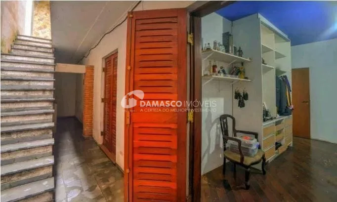 Sobrado à venda 3 Quartos, 1 Suite, 2 Vagas, 350M², Santa Maria, São Caetano do Sul - SP