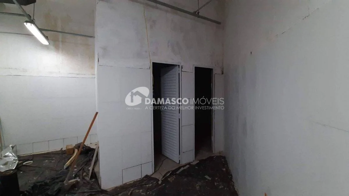 Prédio Residencial e Comercial no Bairro Santa Maria em Santo André