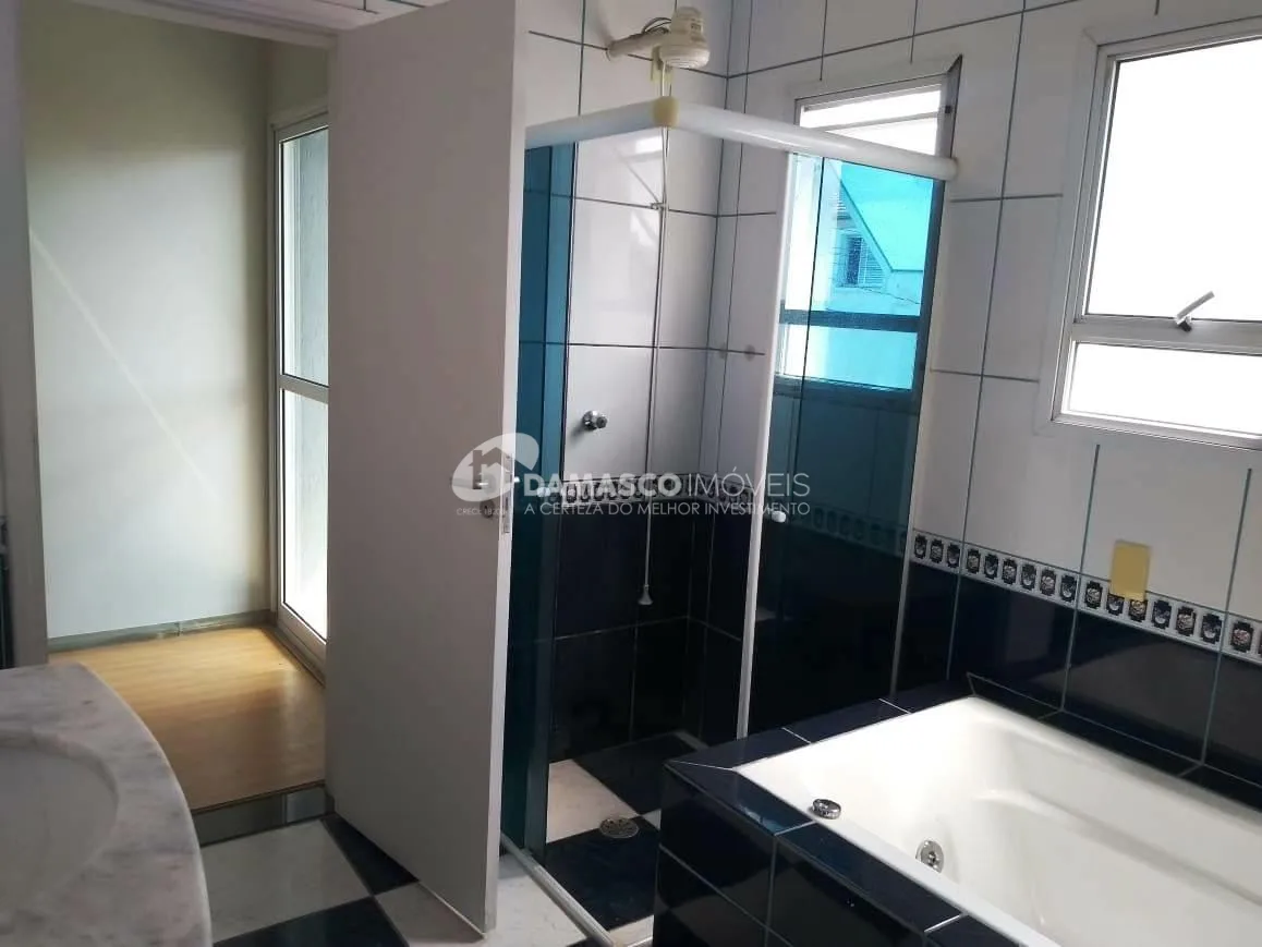 Sobrado à venda 3 Quartos, 3 Suites, 6 Vagas, 325M², Cerâmica, São Caetano do Sul - SP