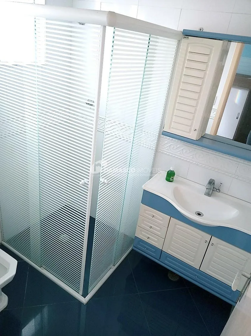 Sobrado à venda 3 Quartos, 3 Suites, 2 Vagas, 282M², Jardim Stella, Santo André - SP