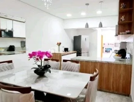 Sobrado à venda 2 Quartos, 2 Suites, 1 Vaga, 167M², Mauá, São Caetano do Sul - SP