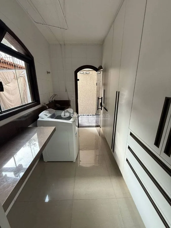 Sobrado à venda 3 Quartos, 1 Suite, 2 Vagas, 204M², Sítio da Figueira, São Paulo - SP