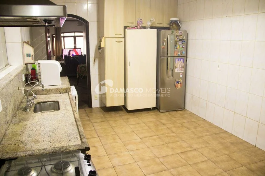 Sobrado à venda 3 Quartos, 1 Suite, 2 Vagas, 231M², Barcelona, São Caetano do Sul - SP