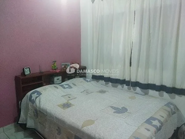 Casa à venda 3 Quartos, 1 vaga, 280M², Parque Gramado II, Araraquara - SP