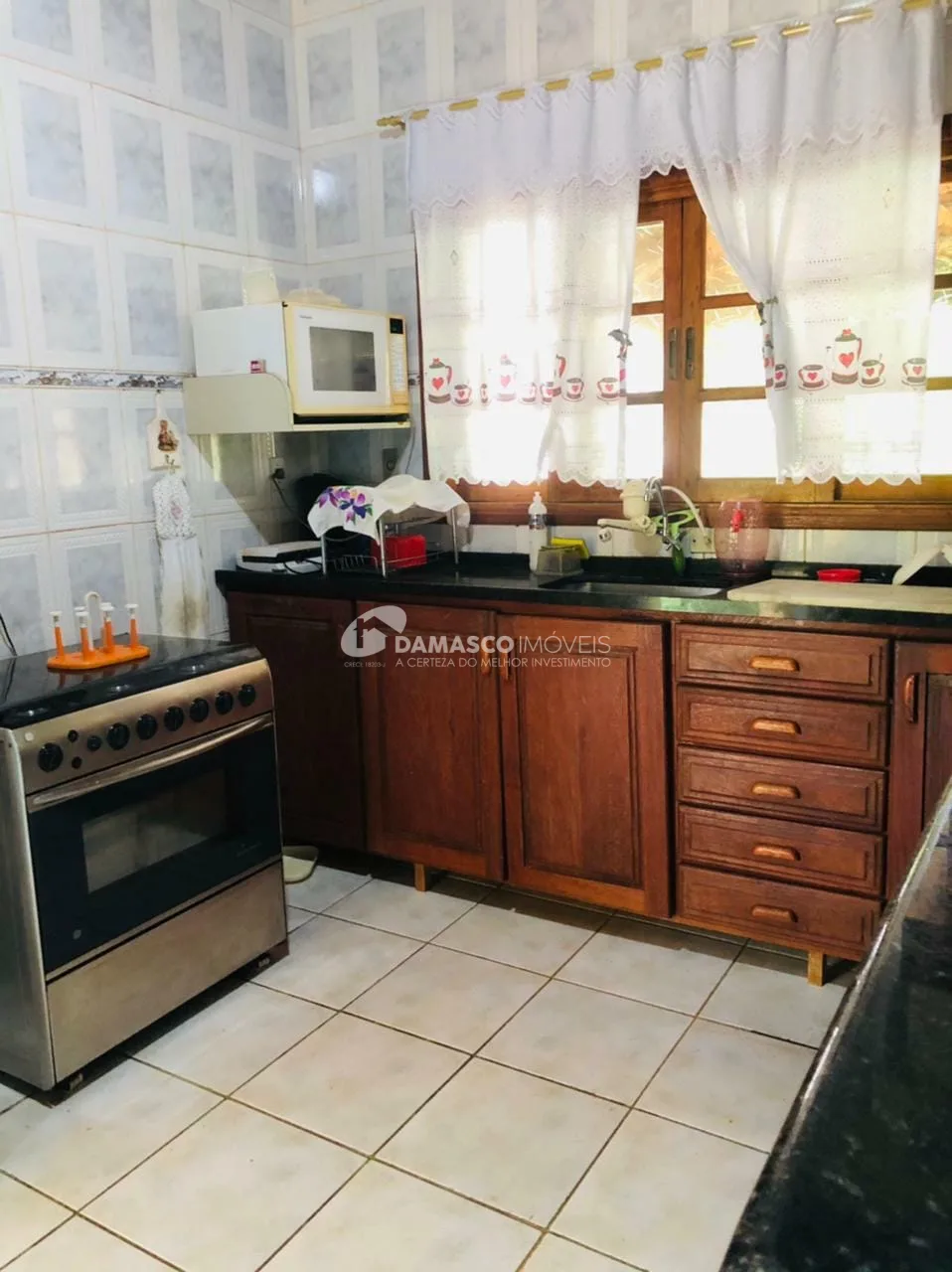 Chácara à venda 2 Quartos, 1 Suíte, 6 Vagas, Campina do Monte Alegre, Salto de Paranapanema - SP