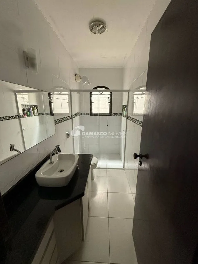 Sobrado à venda 3 Quartos, 1 Suite, 2 Vagas, 204M², Sítio da Figueira, São Paulo - SP