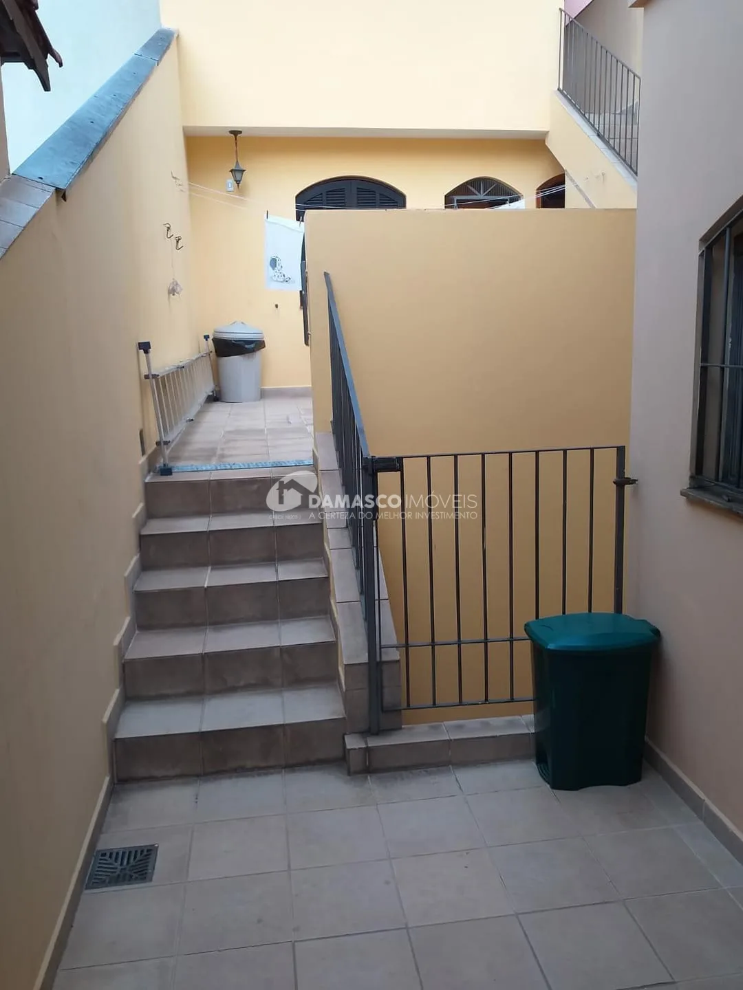 Sobrado à venda 3 Quartos, 1 Suite, 7 Vagas, 224M², Campestre, Santo André - SP