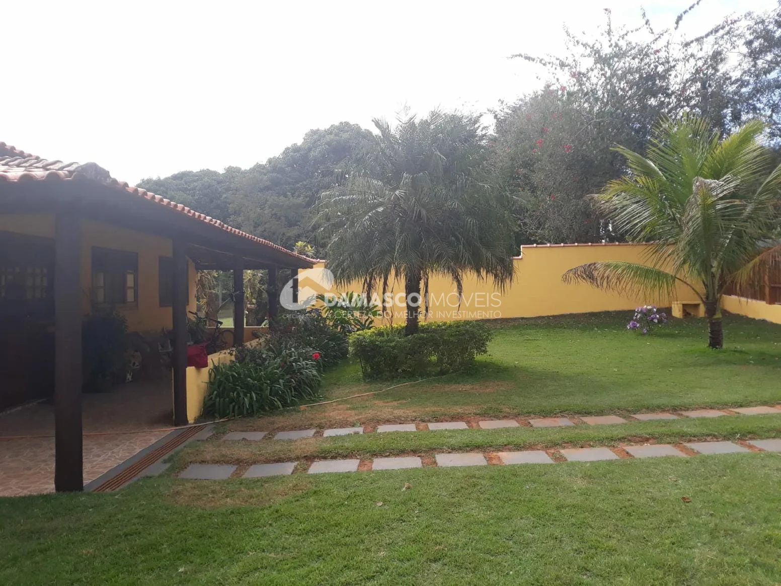 Chácara à venda 2 Quartos, 1 Suíte, 6 Vagas, Campina do Monte Alegre, Salto de Paranapanema - SP