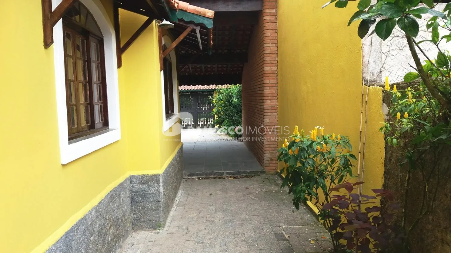 Casa à venda 3 Quartos, 1 Suite, 6 Vagas, Guaraú, Peruíbe - SP