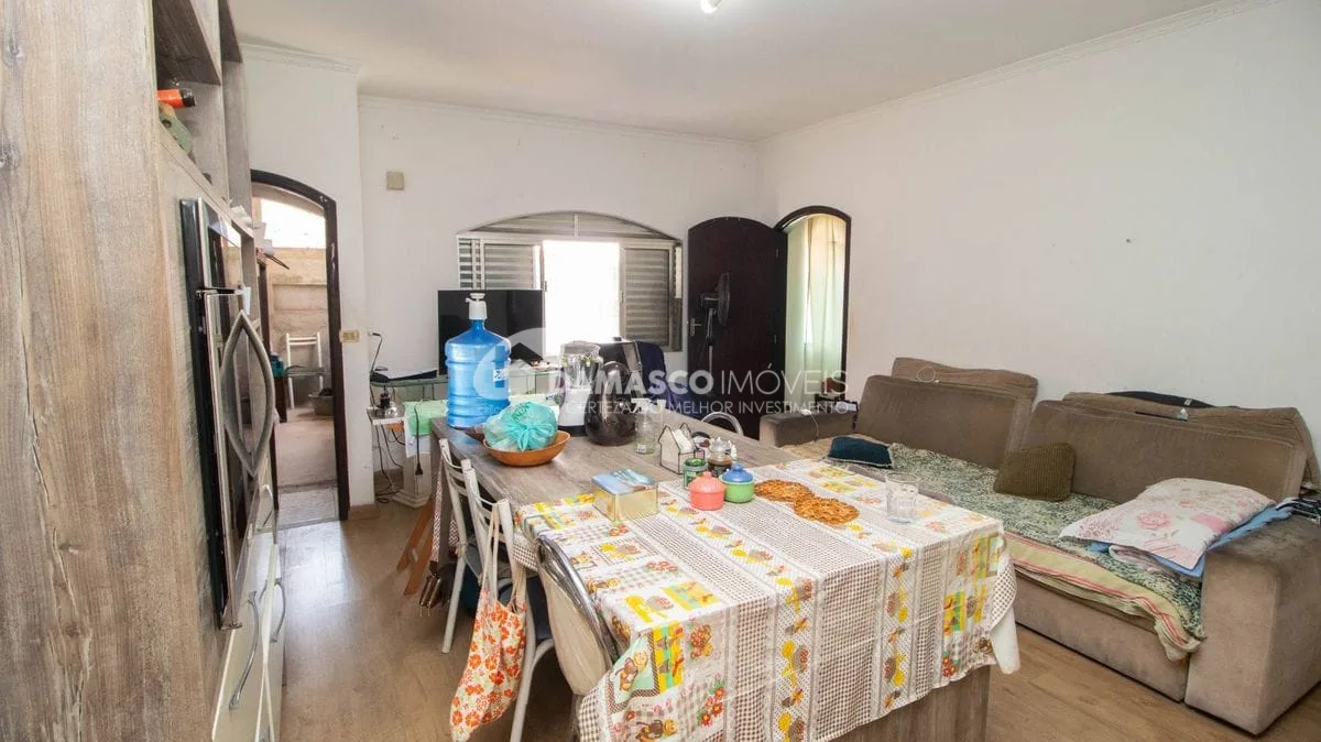 Imóvel com duas casas Bairro Osvaldo Cruz