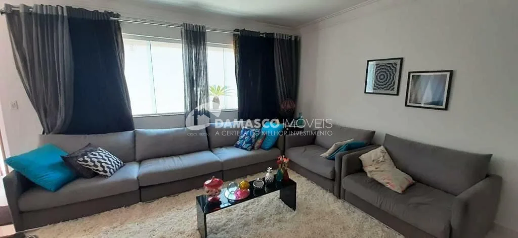 Sobrado à venda 3 Quartos, 3 Suites, 280M², Vila Valparaíso, Santo André - SP