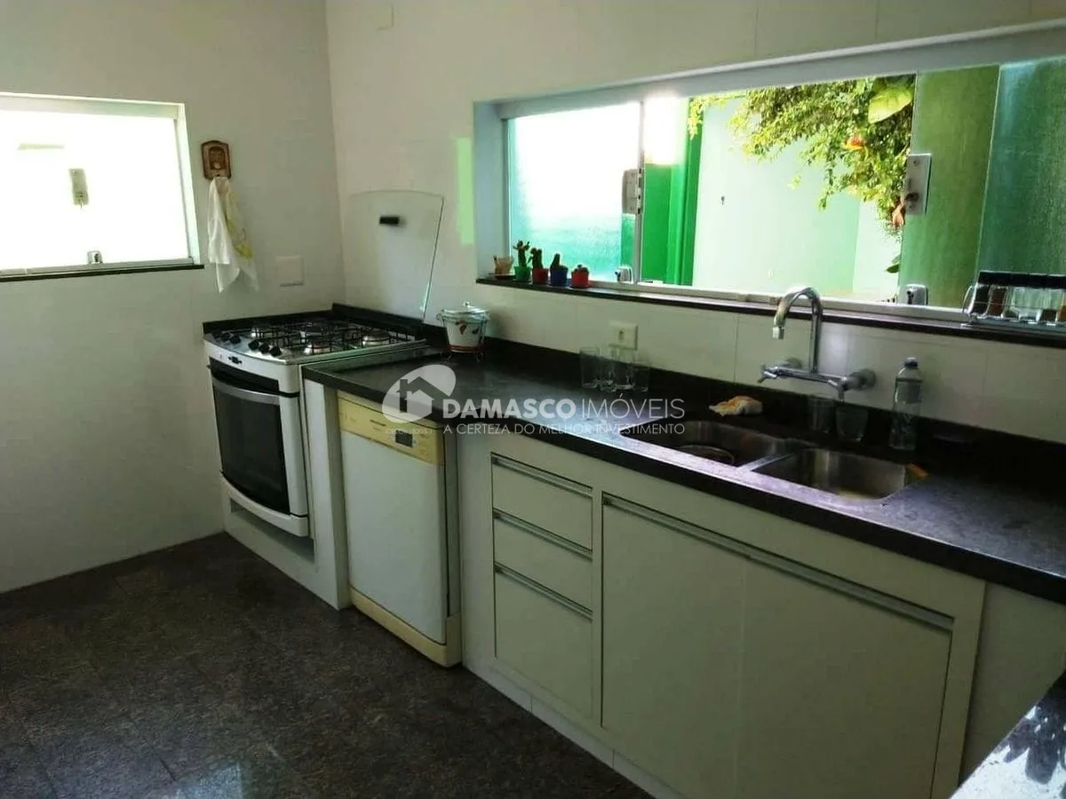 Sobrado à venda 3 Quartos, 3 Suites, 3 Vagas, 258M², Santa Maria, São Caetano do Sul - SP