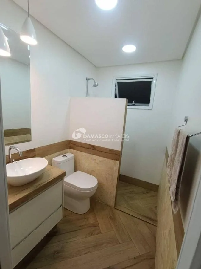 Sobrado à venda 2 Quartos, 2 Suites, 3 Vagas, Fundação, São Caetano do Sul - SP
