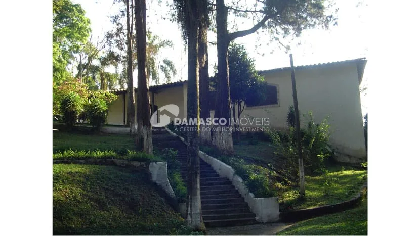 Chácara à venda 3 Quartos, 1 Suíte, 10 Vagas, Quarta Divisão, Ribeirão Pires - SP