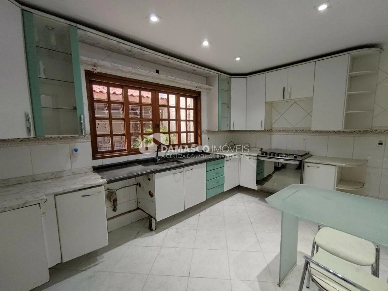 Sobrado à venda 5 Quartos, 4 Suites, 5 Vagas, 252M², Sítio da Figueira, São Paulo - SP