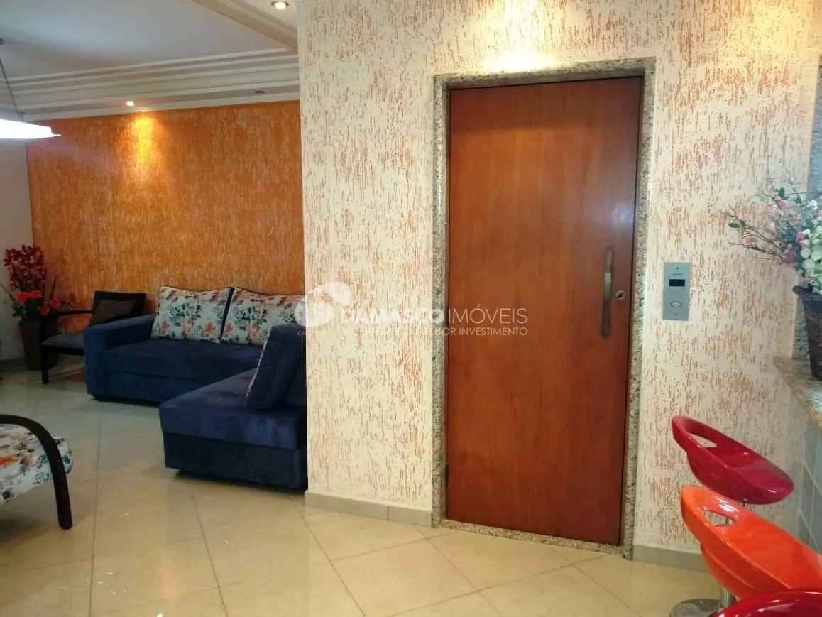 Sobrado à venda 3 Quartos, 1 Suite, 16 Vagas, 572M², Nova Gerty, São Caetano do Sul - SP