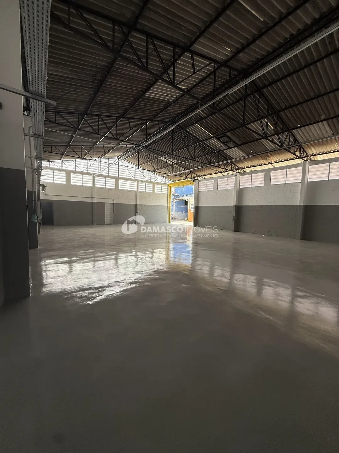 Locação de galpão novo, com 240m2 São Caetano do Sul, SP