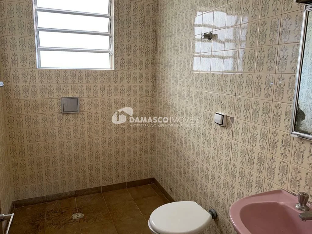 Casa à venda 2 Quartos, 1 Vaga, Olímpico, São Caetano do Sul - SP