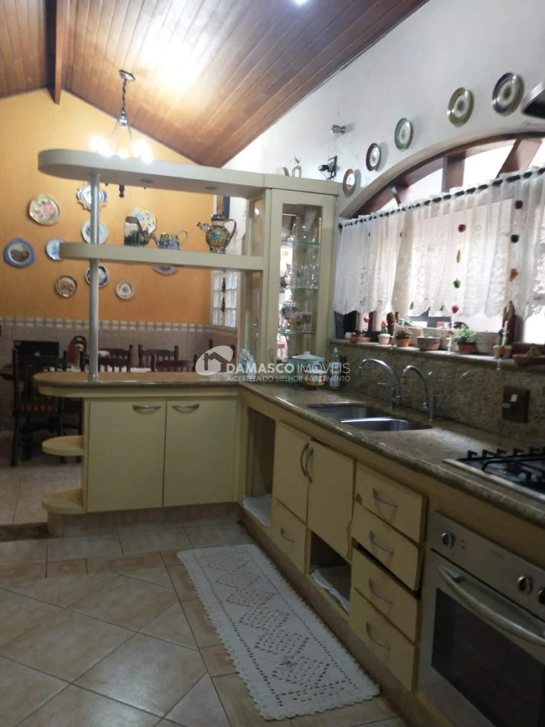 Casa à venda 3 Quartos, 1 Suite, 8 Vagas, 380M², Cerâmica, São Caetano do Sul - SP