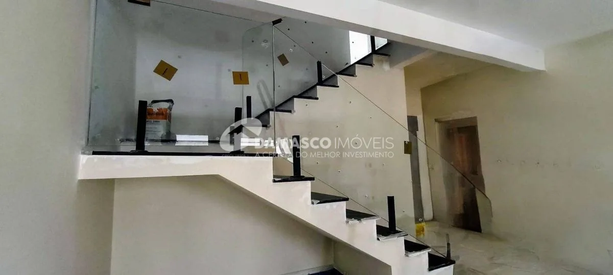 Sobrado Novo , 3 dorm, 2 suítes,  165m2, Olímpico