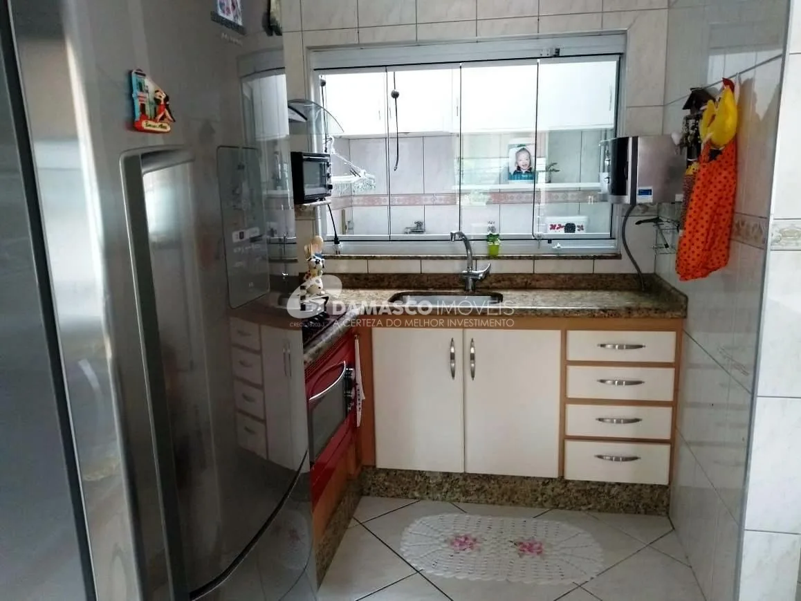 Sobrado à venda 3 Quartos, 1 Suite, 5 Vagas, 240M², Jardim, Santo André - SP