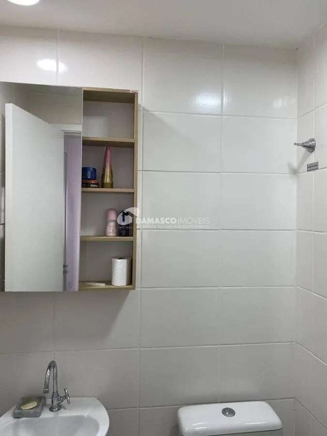 Apartamento com 1 Suite e 1 Vaga de Garagem