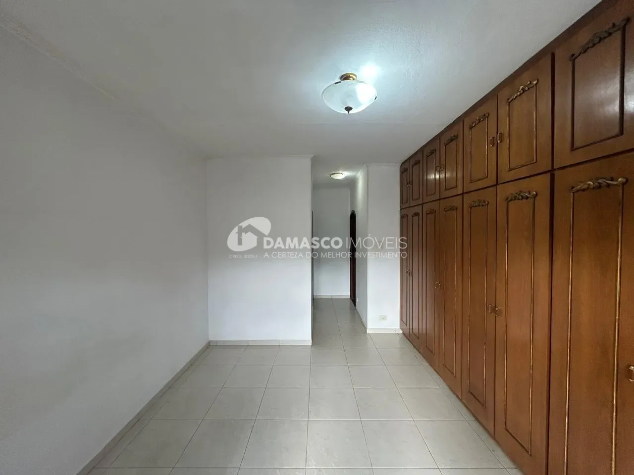Sobrado para Venda 3 Quartos, 2 Suites, 5 Vagas, Mauá, São Caetano do Sul - SP