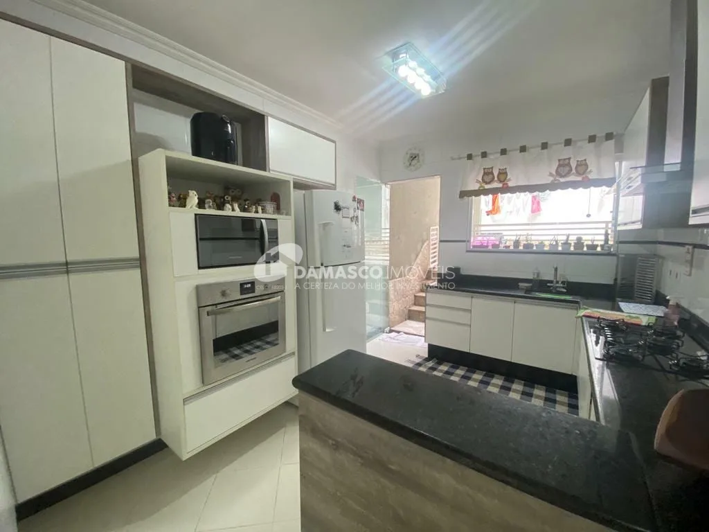 Sobrado à venda 3 Quartos, 3 Suites, 4 Vagas, 347M², Campestre, Santo André - SP