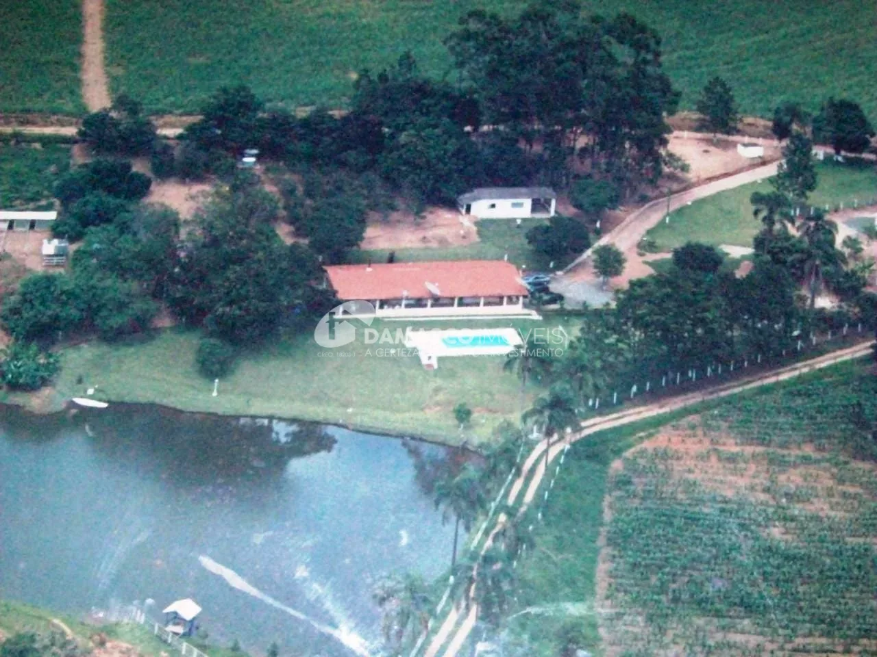 Chácara à venda 6 Quartos, 1 Suite, Bairro Pedras de Ouro, Itatiba - SP