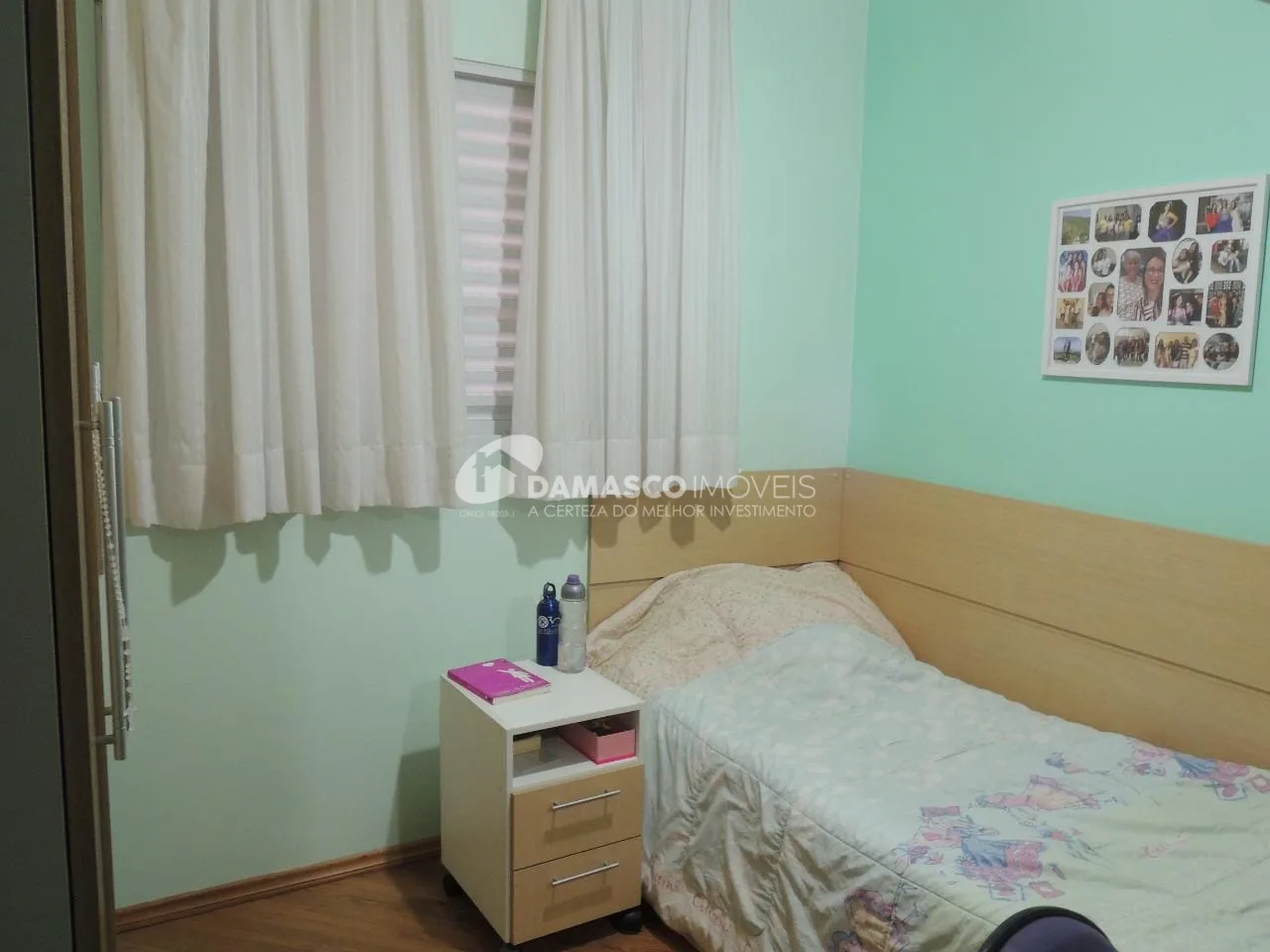 Sobrado à venda 4 Quartos, 1 Suite, 2 Vagas, 250M², Utinga, Santo André - SP