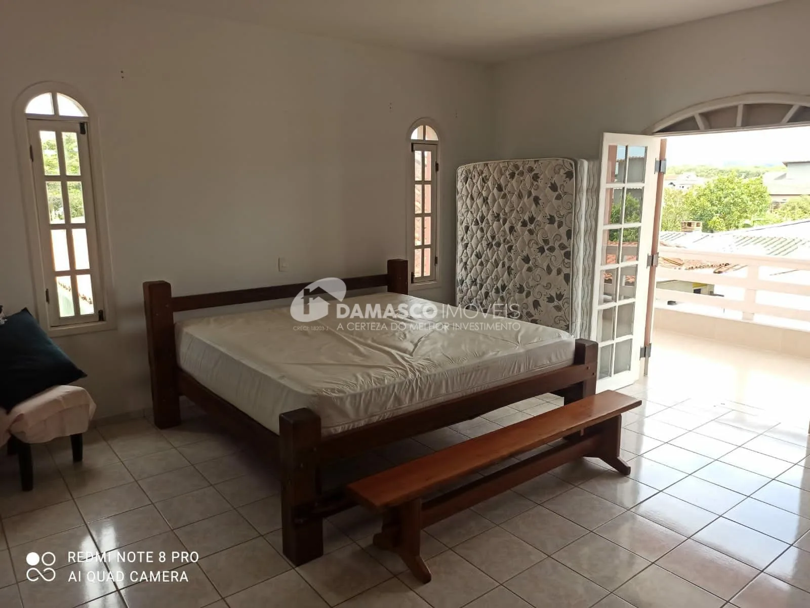 Sobrado à venda 5 Quartos, 2 Suites, 4 Vagas, Jardim Virgínia, Guarujá - SP