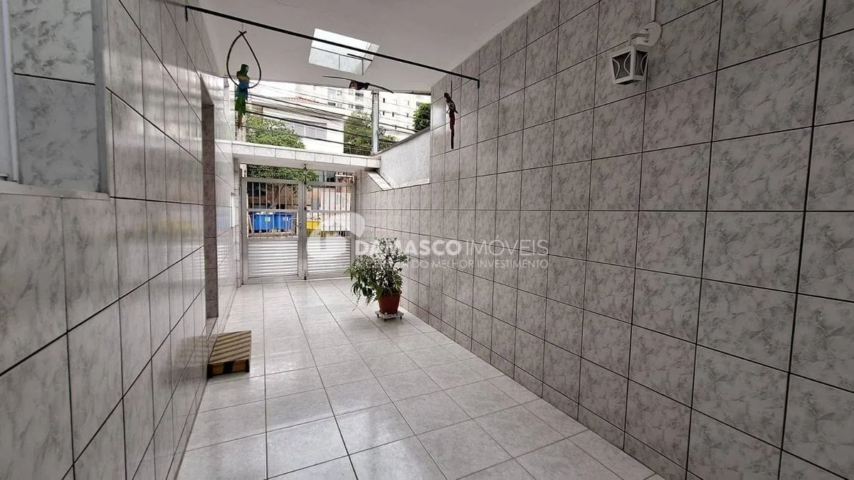 IMÓVEL TÉRREO NO BAIRRO SANTA PAULA COM DUAS CASAS E SALÃO COML