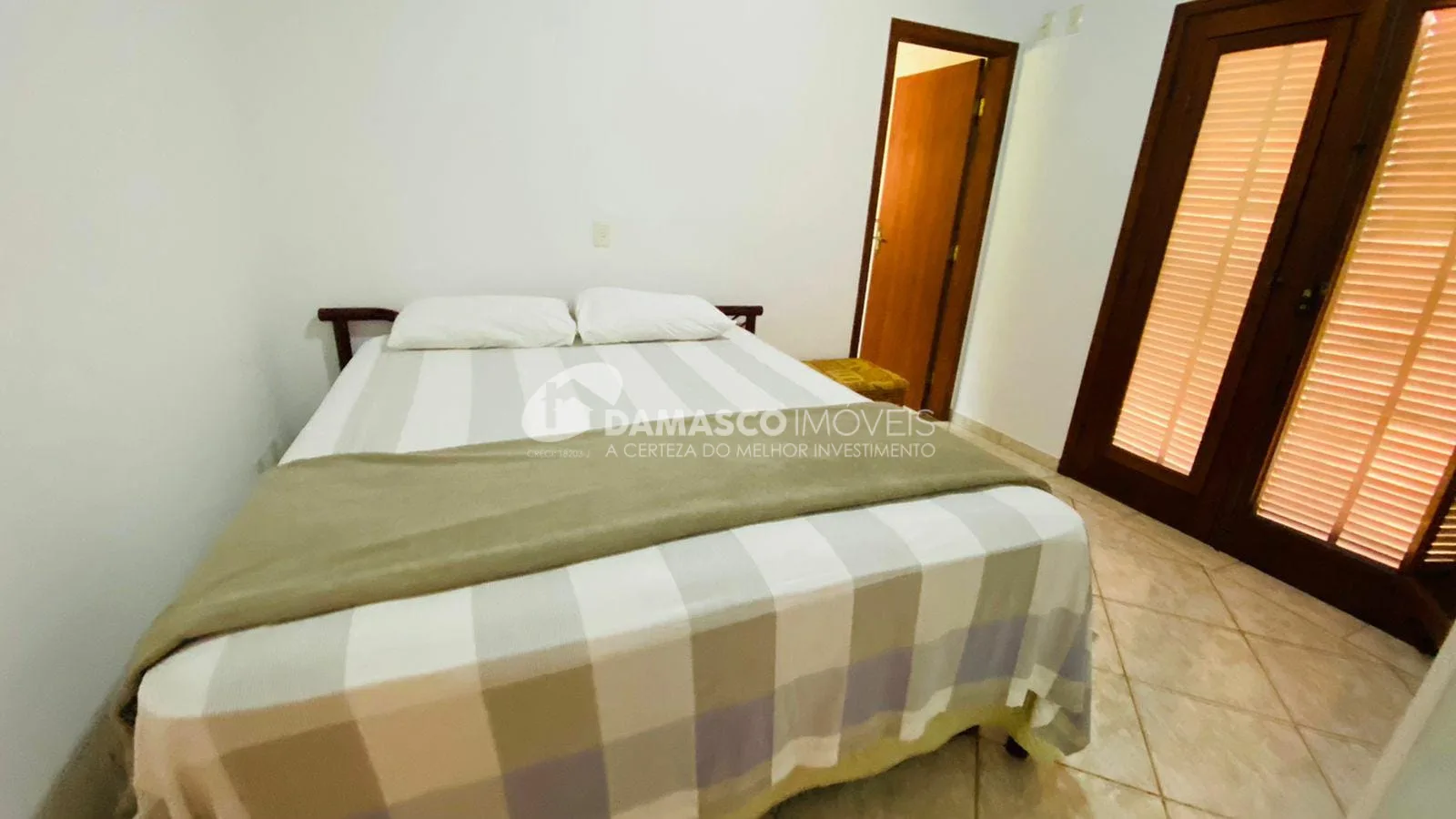 Chácara à venda 4 Quartos, 2 Suítes, Guaxanduva, Piracaia  - SP