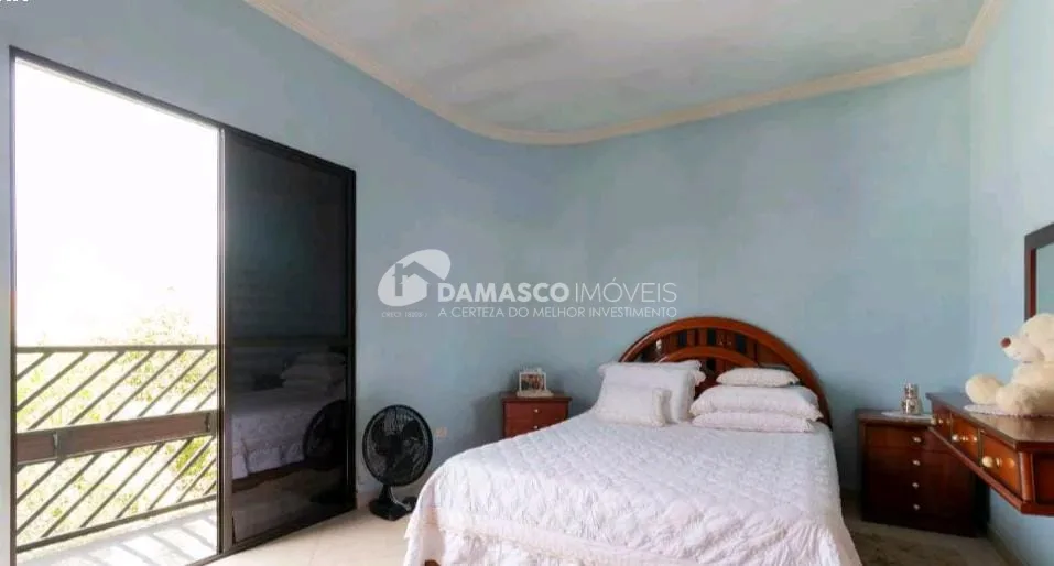 Sobrado à venda 3 Quartos, 1 Suite, 3 Vagas, 253M², Vila Alpina, São Paulo - SP