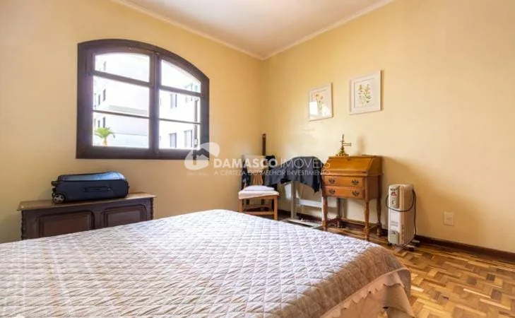 Sobrado à venda 3 Quartos, 1 Suite, 3 Vagas, 450M², Santa Paula, São Caetano do Sul - SP