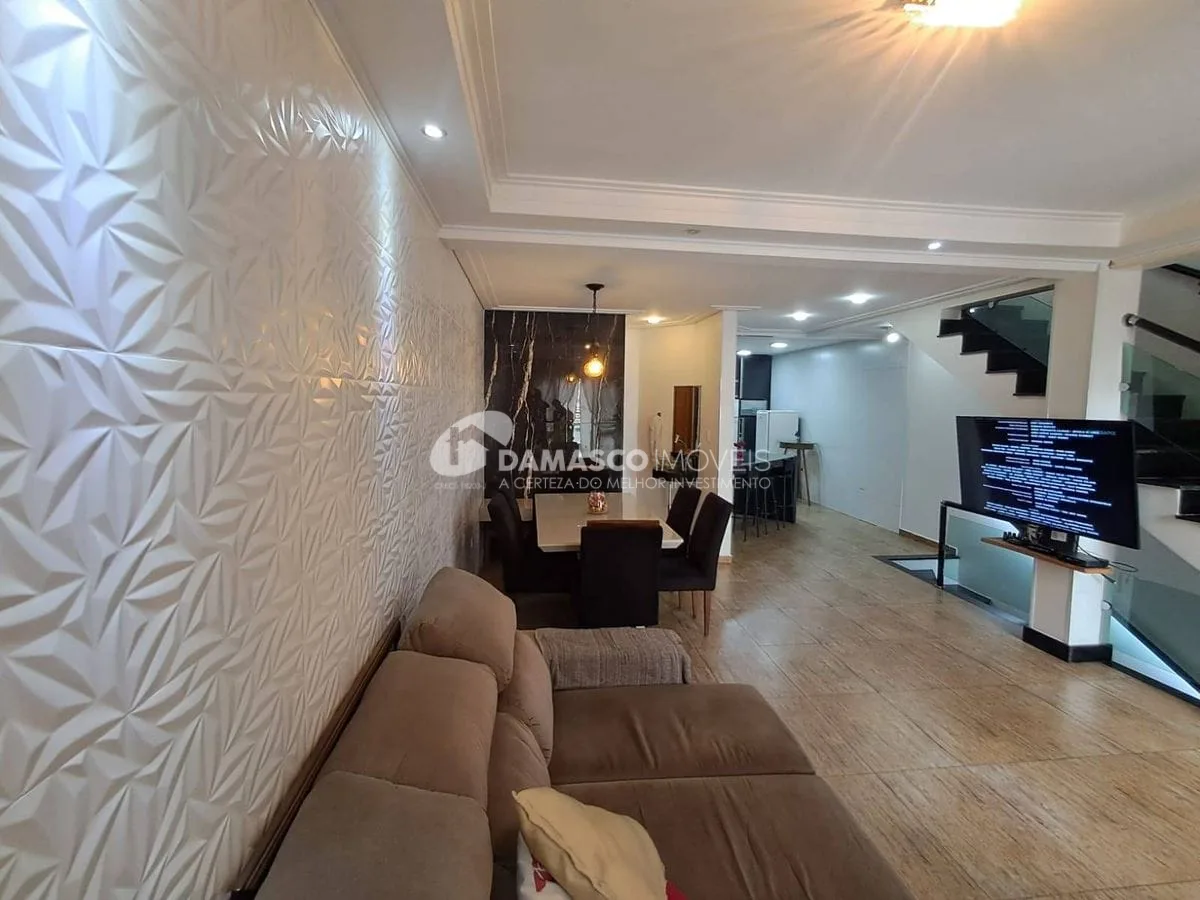Sobrado para Venda 3 Quartos, 2 Suites, 4 Vagas, Santa Paula, São Caetano do Sul - SP
