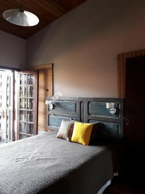 Sobrado à venda 3 Quartos, 1 Suite, 2 Vagas, 260M², Jardim Paraíso, Santo André - SP