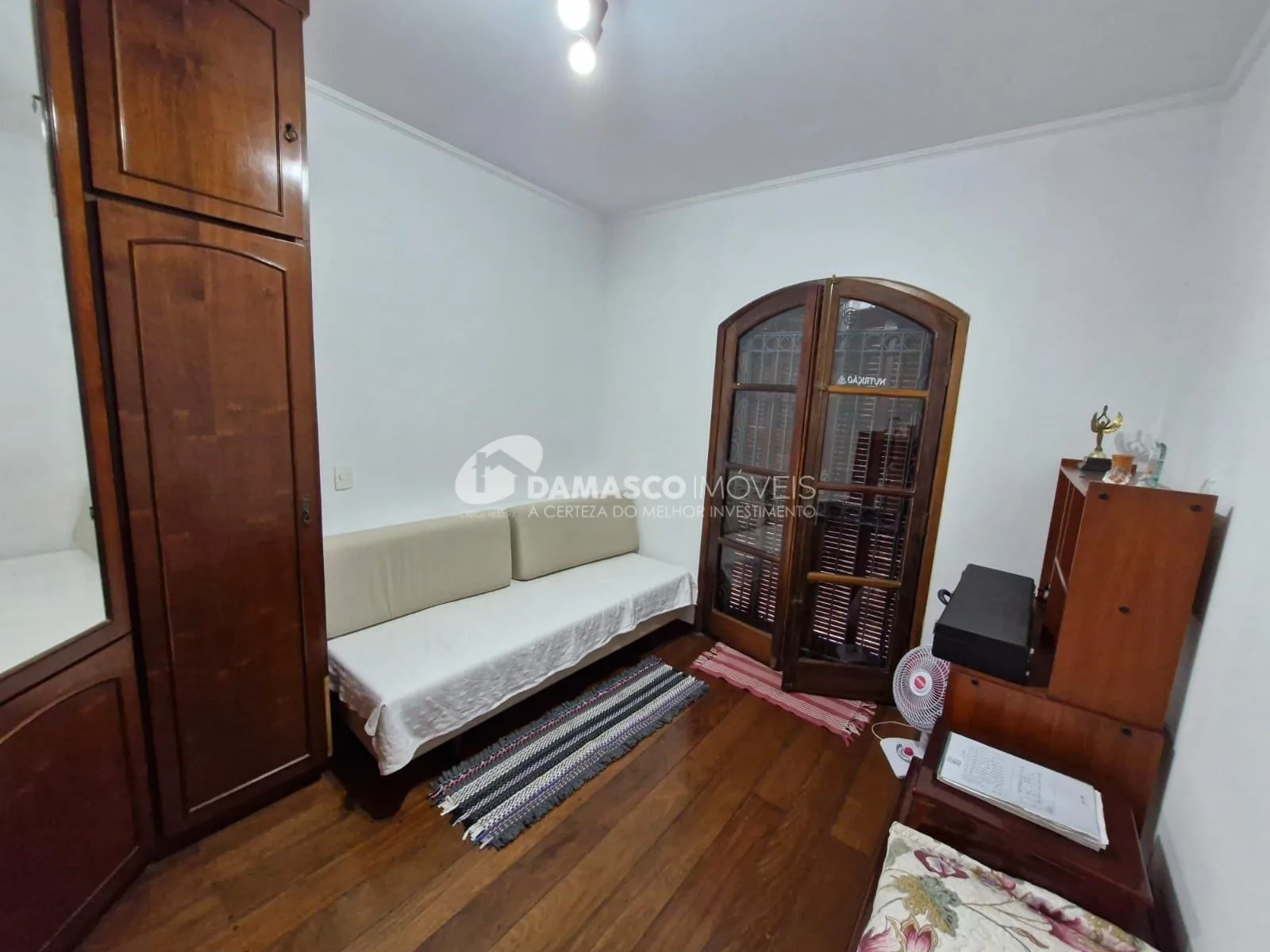 Sobrado à Venda no Barcelona, São Caetano do Sul | 3 Dormitórios | 1 Suíte | 3 Vagas