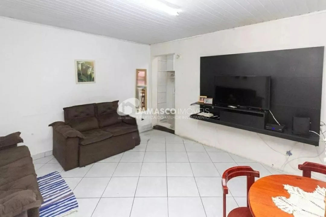 Casa à venda 3 Quartos, 2 Vagas, Jardim Ana Rosa, São Paulo - SP
