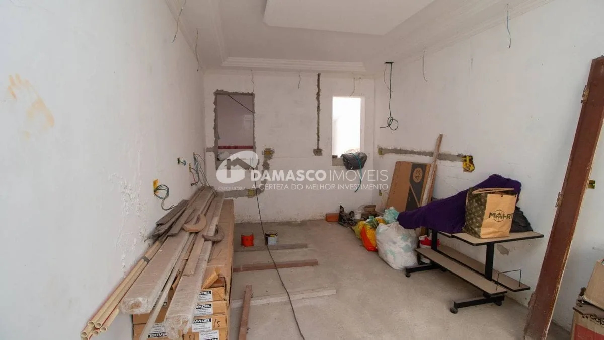 Imóvel com duas casas Bairro Osvaldo Cruz