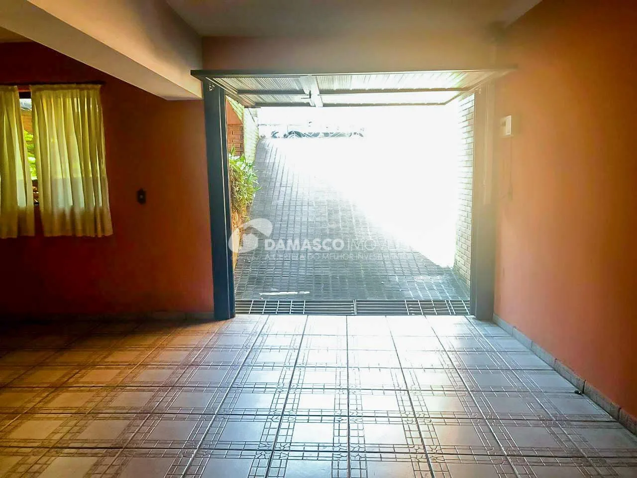 Sobrado à venda 5 Quartos, 2 Suites, 6 Vagas, Vila Sacadura Cabral, Santo André - SP