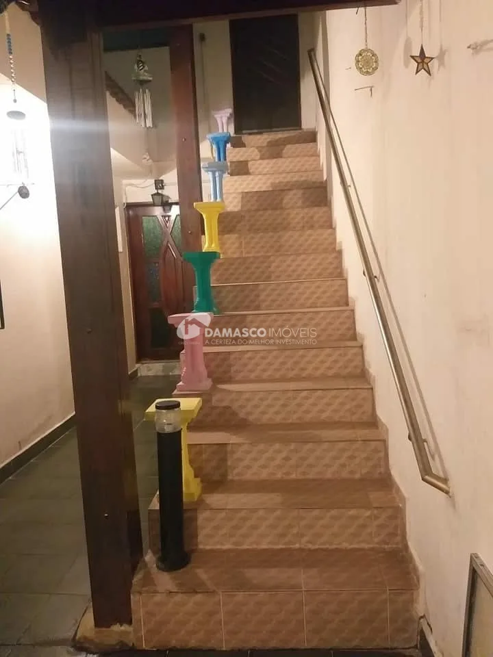 Sobrado à venda 2 Quartos, 1 Suite, 4 Vagas, 211M², Cerâmica, São Caetano do Sul - SP