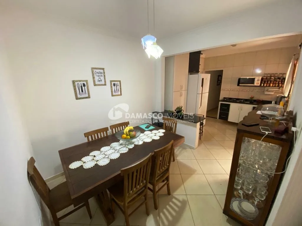 Casa à venda 2 Quartos, 1 Suite, 2 Vagas, 178M², Campestre, Santo André - SP